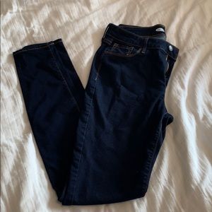 Skinny jeans